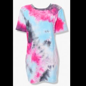 Tie-Dye Shoulder Pad T-Shirt Dress